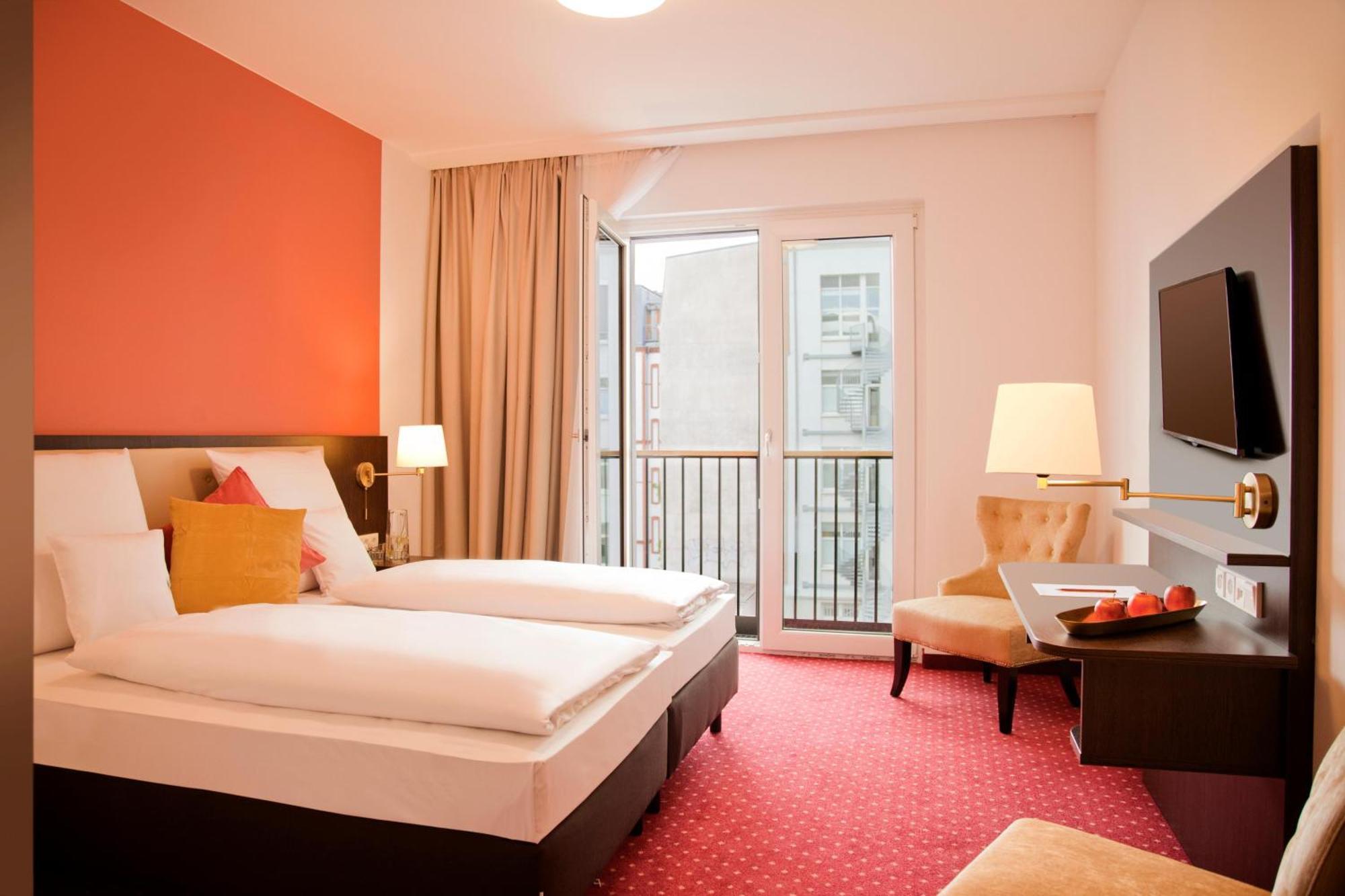 Gold Palais Hotel Berlin Bagian luar foto